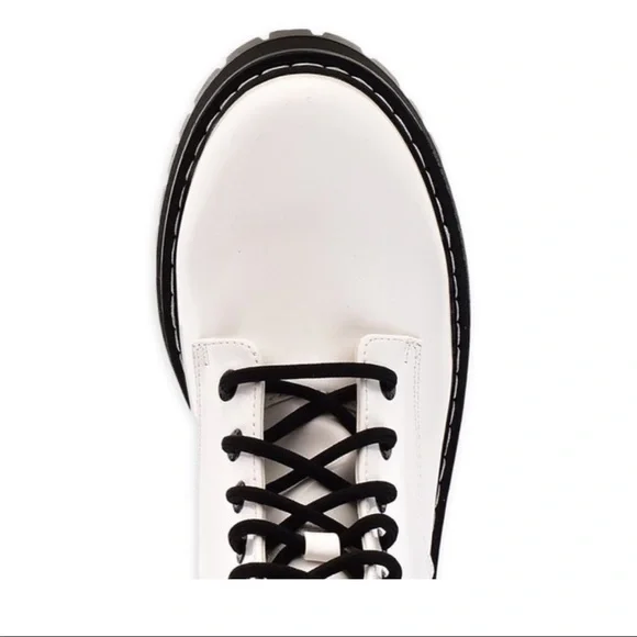 Madden NYC | Women’s Lug Combat Boots - White - Picture 4 of 5